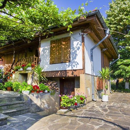 Villa Хаджикольовата Къща Medven Esterno foto