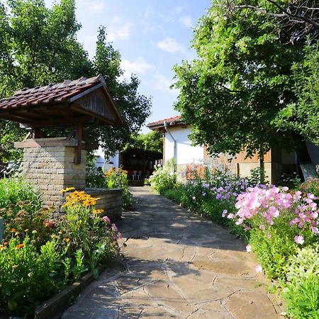 Villa Хаджикольовата Къща Medven Esterno foto