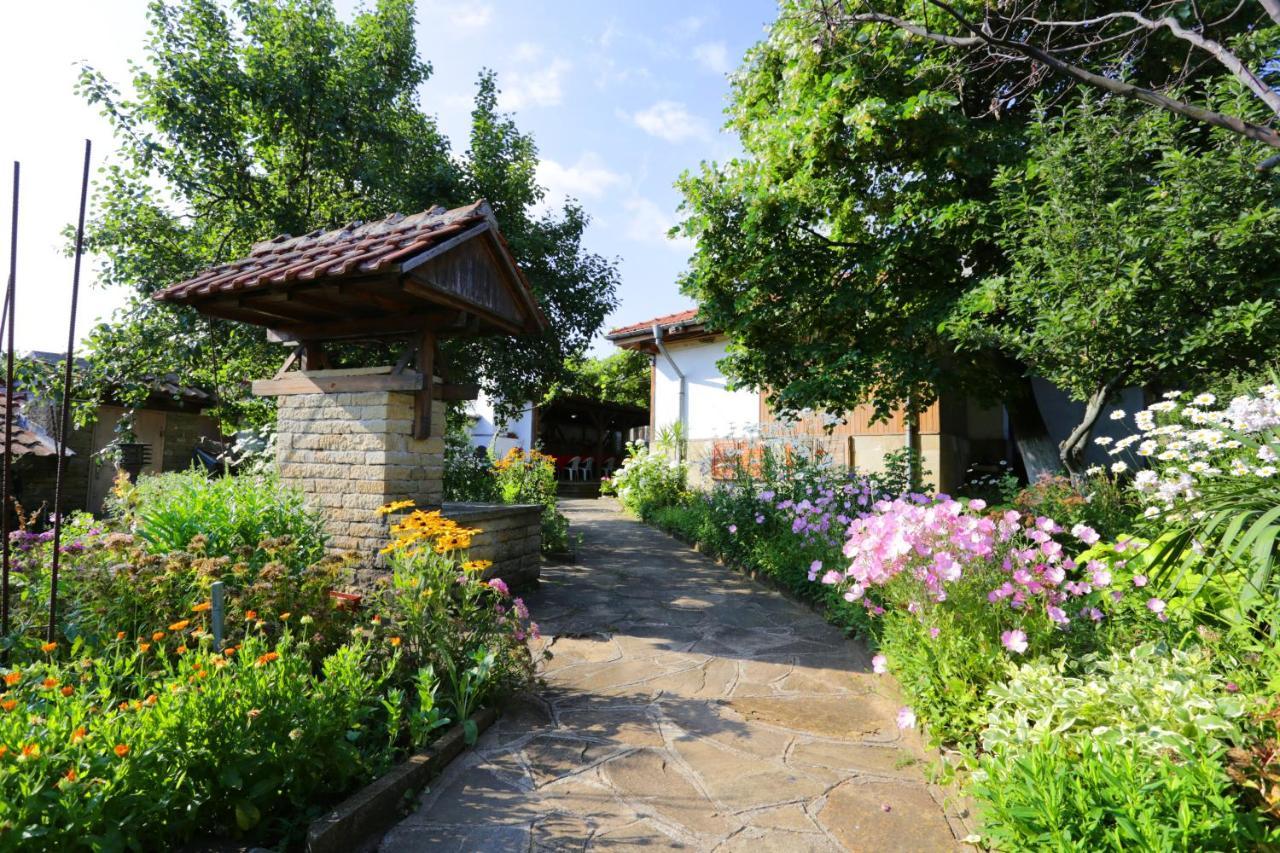 Villa Хаджикольовата Къща Medven Esterno foto