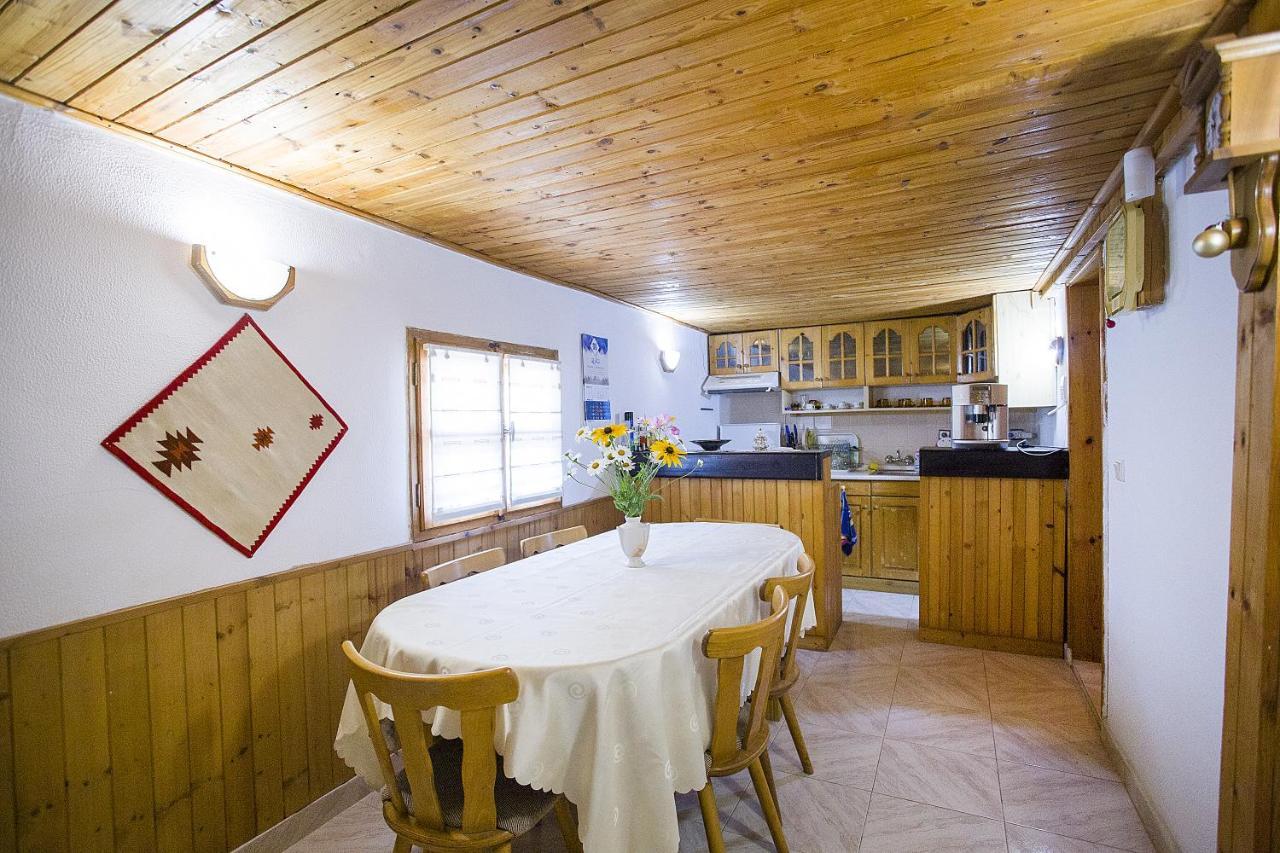 Villa Хаджикольовата Къща Medven Esterno foto