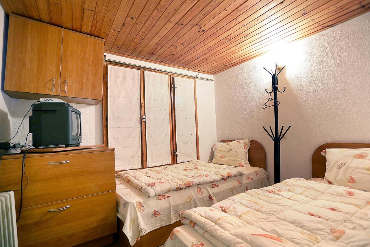 Villa Хаджикольовата Къща Medven Esterno foto